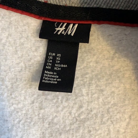 H & M Cardigan - Picture 2 of 2